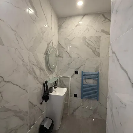 アパート Cosy On Mpoleti ルートラキ