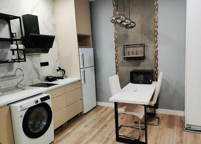 Cosy On Mpoleti * Лоутраки